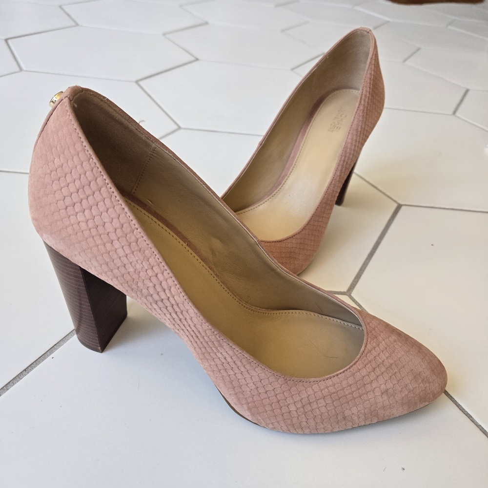 Elegant Pink Textured Women's Heels